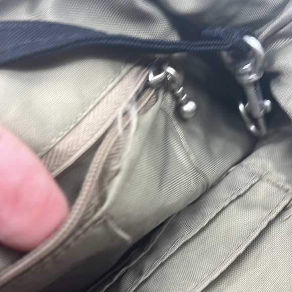 Baggallini Black Nylon Crossbody Bag with small wallet. BP1986A - Picture 10 of 13